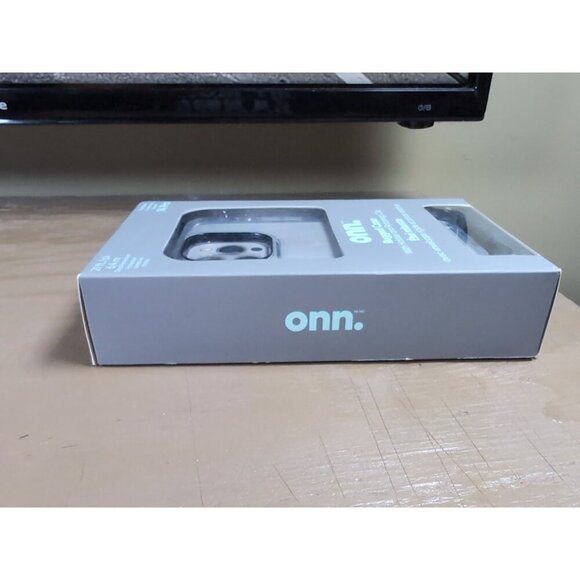 onn 1065601 MagSafe-Compatible Clear Rugged Case (iPhone 14 Pro) - Picture 9 of 10